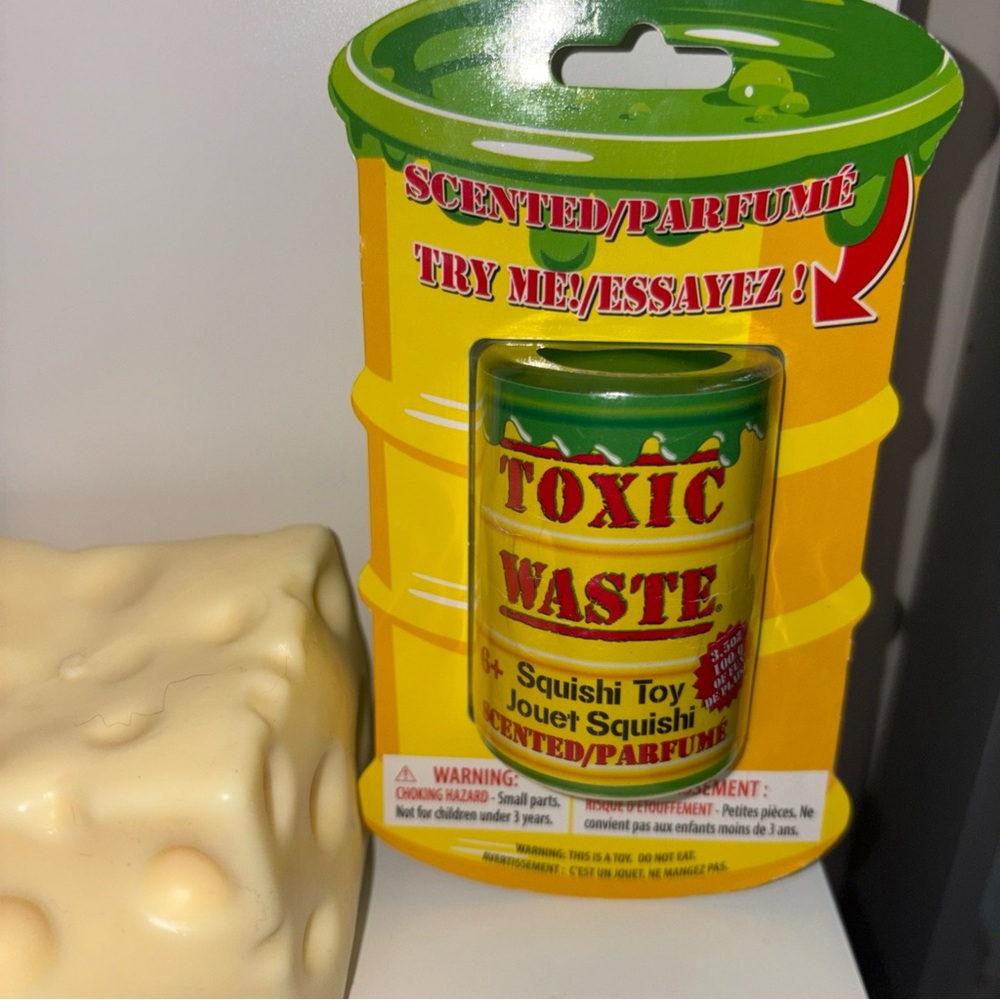 Toxic waste squish, smells amazing, & Cheese viral squish. Fast safe ship